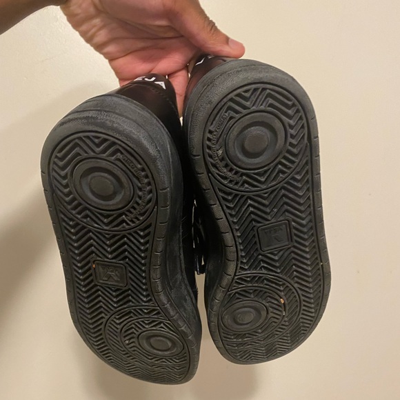 Men's V-10 Bastille Vegan Leather Sneakers - Picture 4 of 5